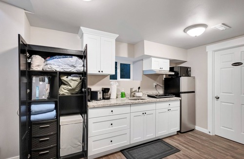 Atlantic House | Judkins Retreat Private Rooms