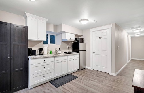 Atlantic House | Judkins Retreat Private Rooms