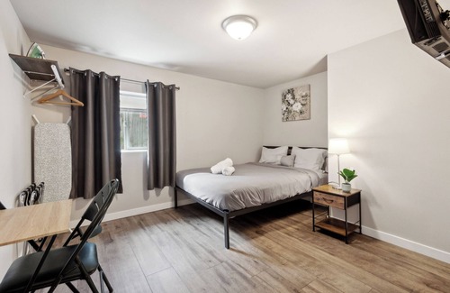 Atlantic House | Judkins Retreat Private Rooms