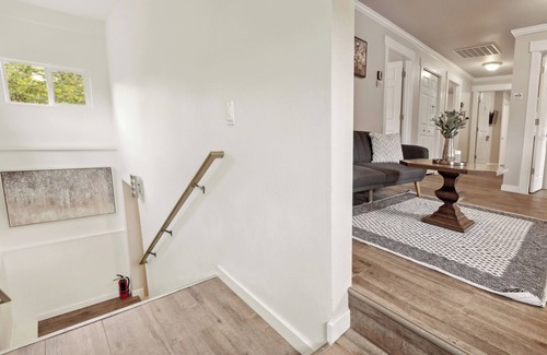 Atlantic House | Judkins Retreat Private Rooms