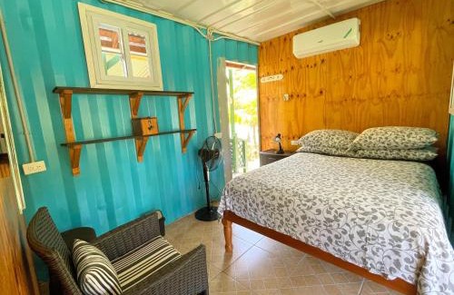 Little Bay Hostel | Judy House 2 - Lewis Backpacker Hostel