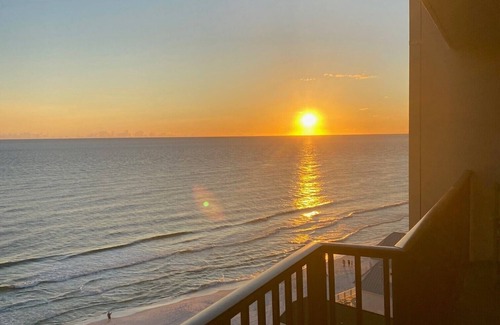 Lower Grand Lagoon Condo | Jul 26-30 1600, Aug 3-29 weeks 1600 or Fri-Sun 800 or Mon-Thurs 800 +tax/fees