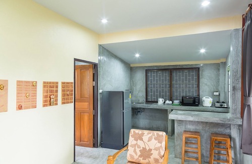 Ko Pha-ngan House | Jule Red Villa, Wifi, AC, Balcony, Terrace