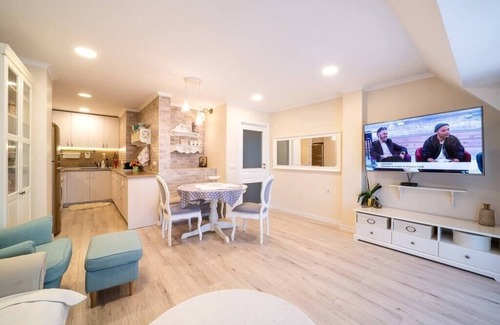 Odesos Apartment | Julia Central Apartment