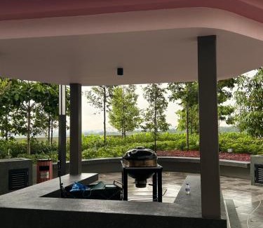 Kota Warisan Apartment | Julia HavenStay