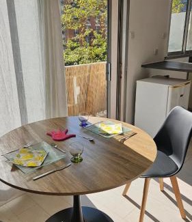 Charonne Apartment | Julie's House Paris 20