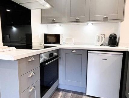 Darlington Apartment | Juliet Beautiful 1 bedroom, central, modern space.