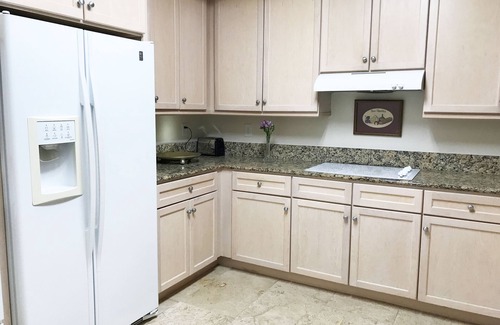 Ono Island Condo | July 20-27 2024. LUXURY CONDO, PRIVATE BALCONY!