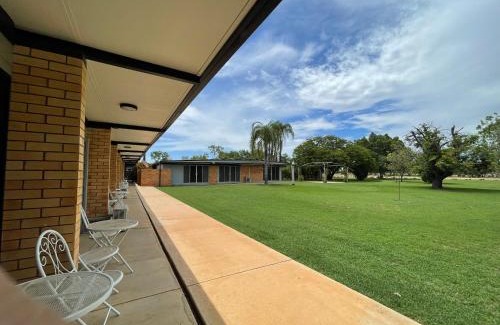 Longreach Hotel | Jumbuck Motor Inn