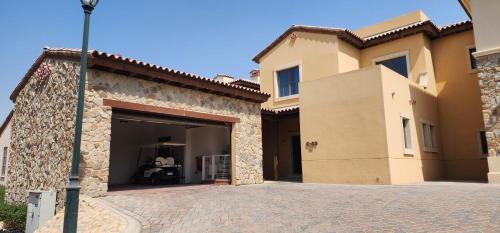 Dubai Villa | Jumeirah Golf Estates - Whispering Pines by Golden Casa