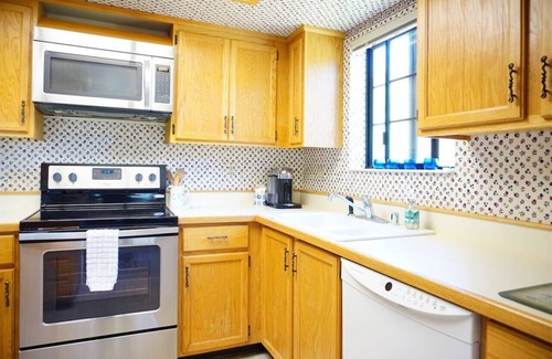 June Lake Condo | June Lake Interlaken 24 Spacious, Views!