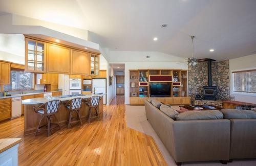 Paso Robles House | June's Vineyard Tranquil Tuscany-Inspired Vineyard Retreat Paso Robles