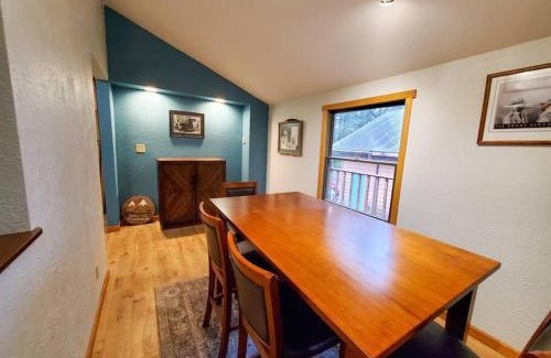 North Douglas House | Juneau Cabin near Eaglecrest & Trails
