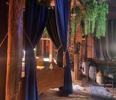 Martin Villa | Jungle Cabin