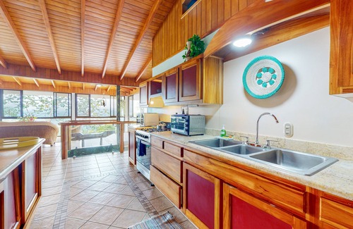 Lagunas de Baru House | Jungle estate with mountain views, private pool, open-concept, & AC - dogs ok