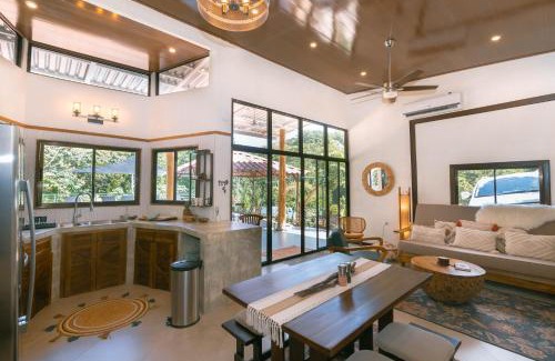 Manuel Antonio House | Jungle Glory Home Arriba