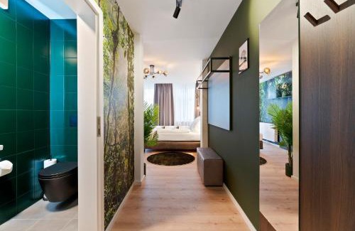 Rathaus Hotel | JUNGLE No5 Boutique Hotel - Stuttgart City-Center