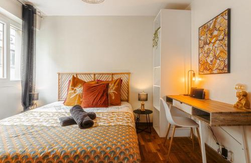 Saintes Apartment | Jungle Saintaise - Coeur de ville, Calme, Tv 4K, Fibre, Netflix, Parking Surveillé Qpark 150m