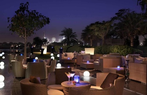 Al Maqta Apartment | Junior King Suite Near Department of Education AUH