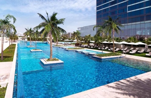 Al Maqta Apartment | Junior King Suite Near Department of Education AUH