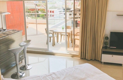 El Prado House | Junior Loft + Balcony + kitchen