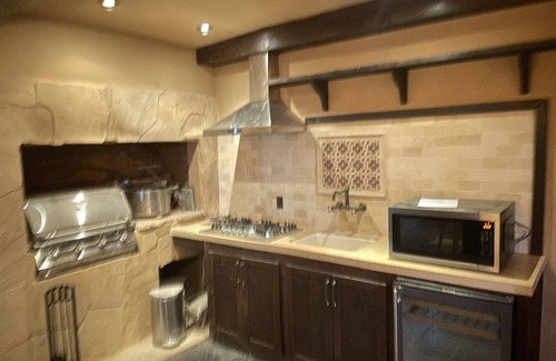 Los Gatos Apartment | Junior suite - 30 minutes from beach