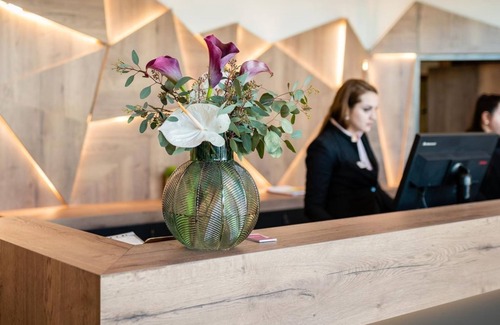 Liefering House | Junior Suite, breakfast - FourSide Hotel Salzburg
