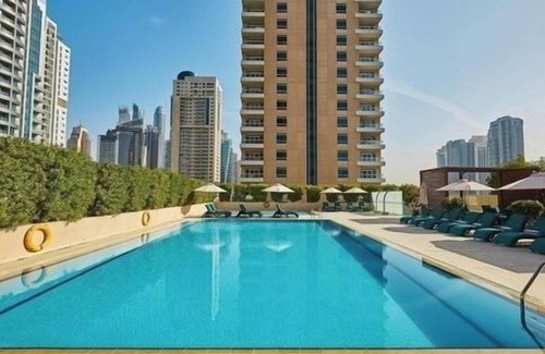 Al Rigga House | Junior Suite Near China Club By Luxury Bookings