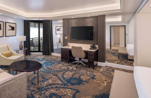 Al Rigga House | Junior Suite Near China Club By Luxury Bookings
