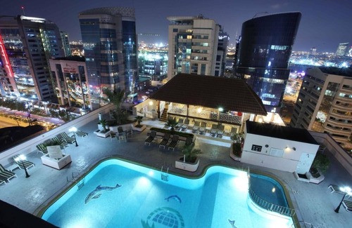 Al Muraqqabat House | Junior Suite Near Safeer Market By Luxury Bookings