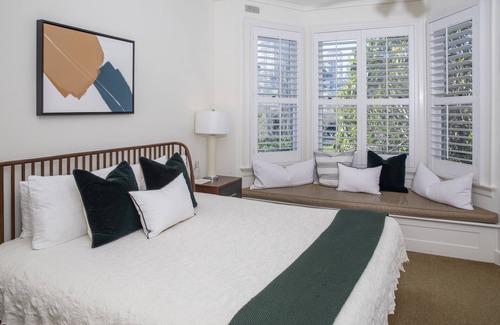 Telegraph Hill Hotel | Junior Suite with Ensuite Bathroom