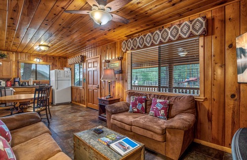 Greer Cabin | Juniper Cozy Cabin ; cozy retreat in mountains