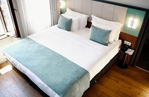 Gumussuyu Mahallesi Hotel | Juno Hotel Taksim