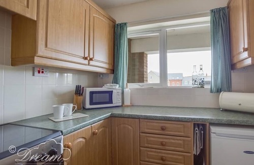 West Bay Apartment | Jurassic View