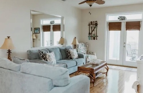 Steinhatchee Condo | Just 10 min boat ride to the GULF! 2/2 CONDO, BOAT SLIP , FIDO OK, WATERFRONT