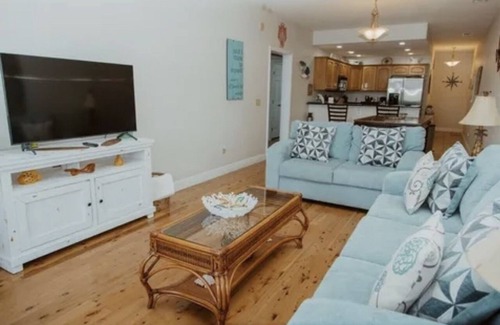 Steinhatchee Condo | Just 10 min boat ride to the GULF! 2/2 CONDO, BOAT SLIP , FIDO OK, WATERFRONT