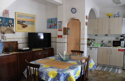 Sesmarias House | Just 500 meters from the Sandy Beach! Sea View from the bedrooms. Private House.