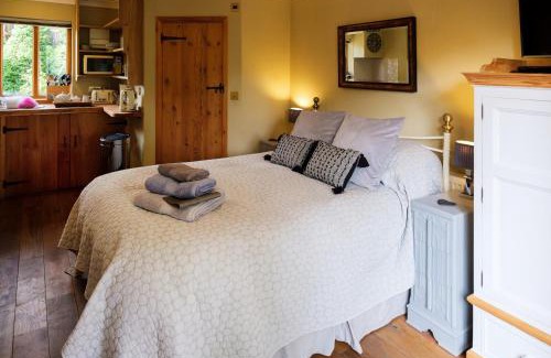 Thetford Apartment | Just a Minim - a beautiful studio