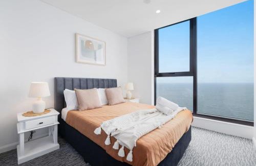 Surfers Paradise Apartment | Just a stone's throw to the Beach Brand new 2BR