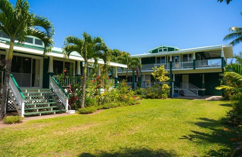 Hanalei House | JUST A THREE MINUTE WALK TO THE BEACH OR TOWN!