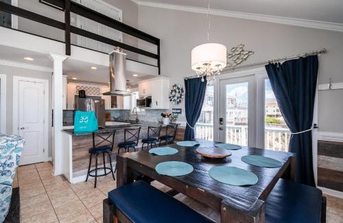Oak Island House | Just Beachy by Oak Island Accommodations
