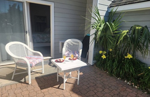 Hatteras Condo | Just Beachy! Short walk to the beach, shops and ferry!