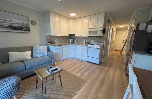Hilton Head Island Condo | Just Beachy! Absolute top notch design, Oceanviews