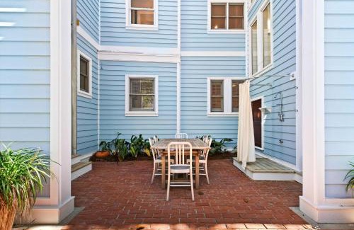 Seaside House | Just for Fun Main and Carriage