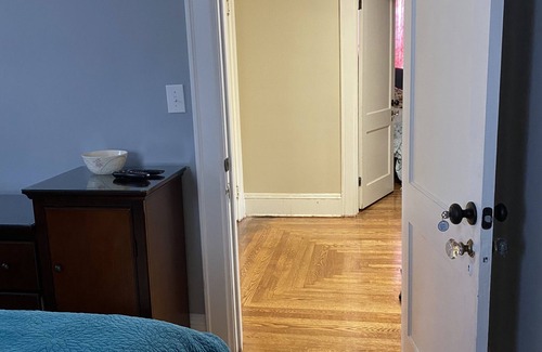 Charleston House | Just Like Home 1 bedroom only