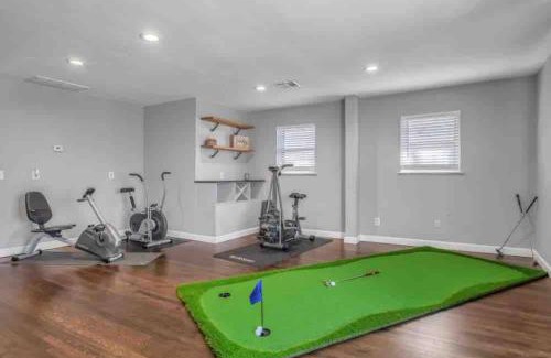 Central Oklahoma City House | Just Like Home #3: OKC-50th St. Luxury Stay for 12