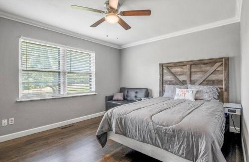 Central Oklahoma City House | Just Like Home #3: OKC-50th St. Luxury Stay for 12