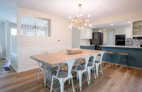 Saugatuck House | Just listed in Saugatuck near Oval beach