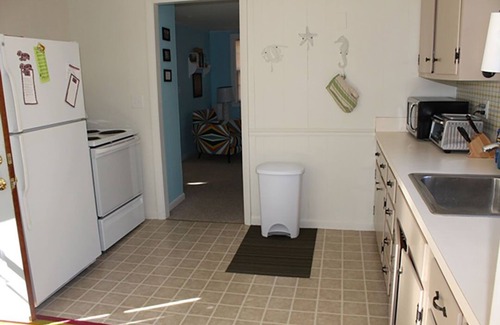 Brewster House | Just minutes from the beach!
