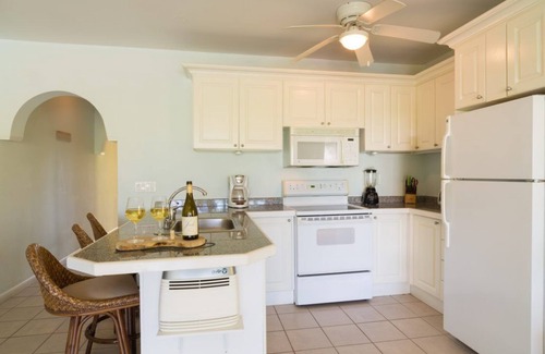 Grace Bay Condo | Just off the Beach, Relax at Inn At Grace Bay #121